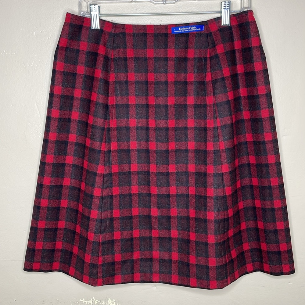 Vintage PENDLETON Skirt Red & Black Plaid Virgin Wool Fitted Classic NWOT